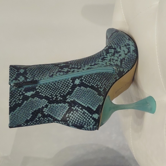 Fawlie snakeskin leather boots Blue Black Clear Flared heel Gianni Bini 8 Ankle - Picture 6 of 8